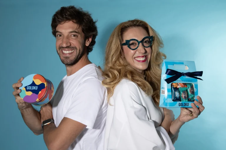 Chantal Kopenhagen: a colecionadora de óculos que vende chocolate sem açúcar no TikTok