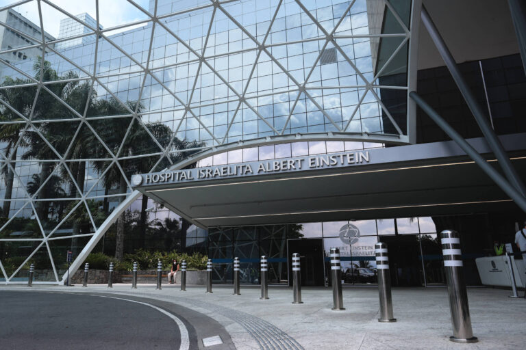 Como o Einstein Hospital Lidera o Futuro da Saúde no Brasil?