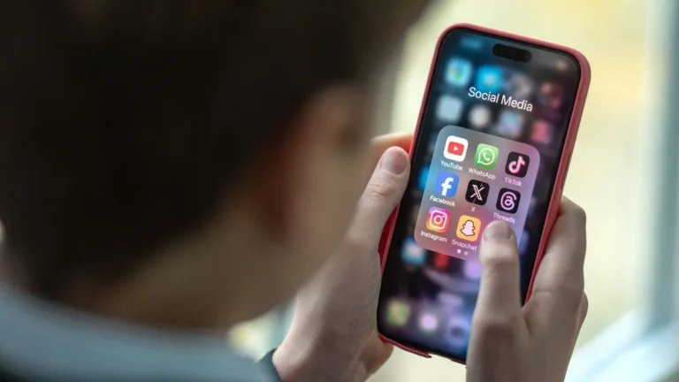 Austrália Proíbe Menores de 16 Anos nas Redes Sociais