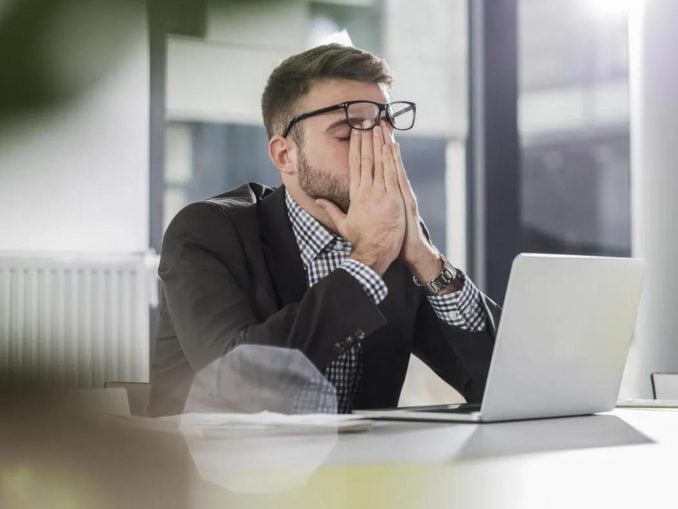 Saúde mental no trabalho agora é lei: sua empresa está pronta?
