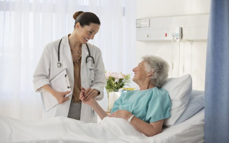 O estudante de medicina que está transformando o SUS com afeto.