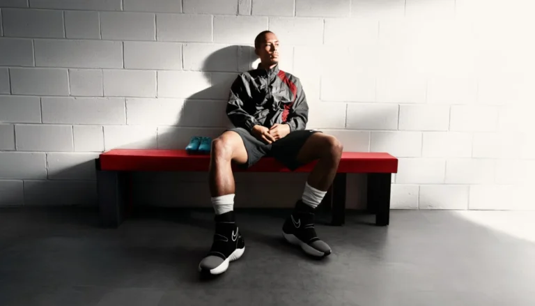 Nike e Hyperice se unem para criar a bota do futuro.