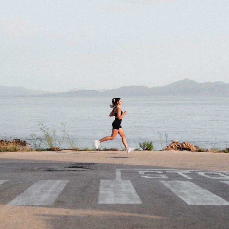 A regra dos 15 minutos: por que seu contador de passos pode estar te enganando