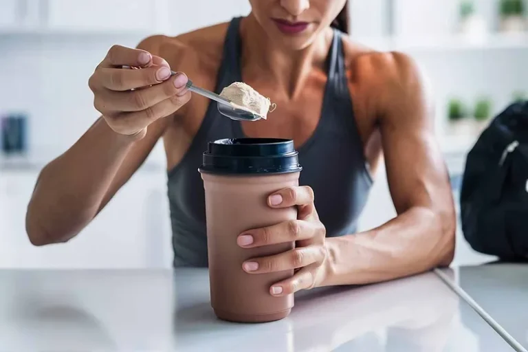 Por que mulheres devem suplementar com creatina?