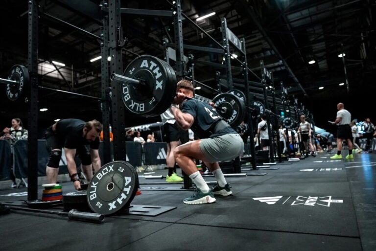 Adidas entra no fitness híbrido e transforma a ATHX em esporte global