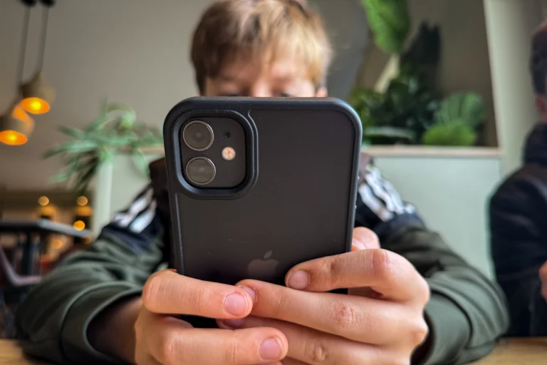 Por Que a Australia Baniu Redes Sociais Para Menores de 16 Anos?