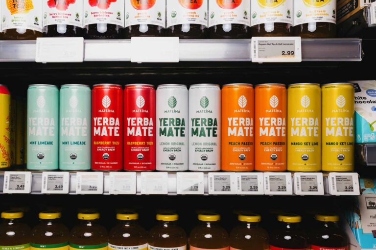 Dr. Andrew Huberman acelera o boom da yerba mate com a expansão nacional da Mateína