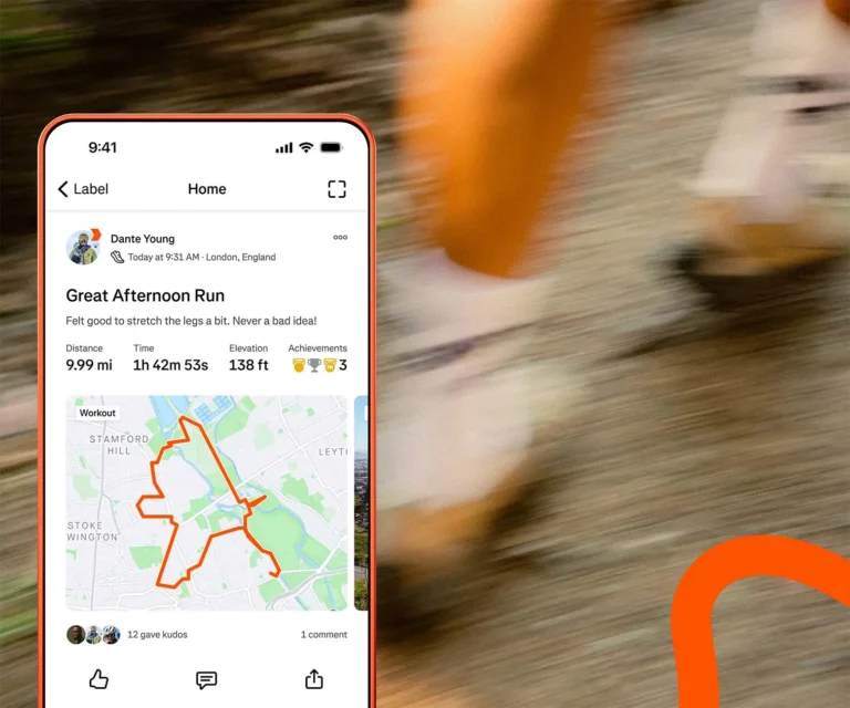 O relatório 2025 do Strava explica por que todo mundo entrou em um run club este ano.