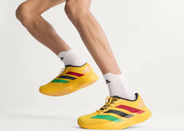 Adidas aprofunda a narrativa cultural de Bob Marley e leva a Collab para o território da performance