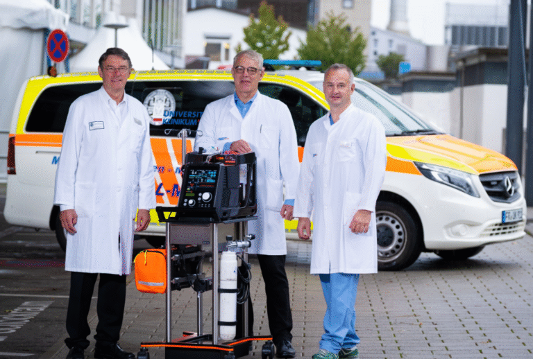 Nova tecnologia alemã promete multiplicar por 20 a sobrevivência à parada cardíaca no Brasil