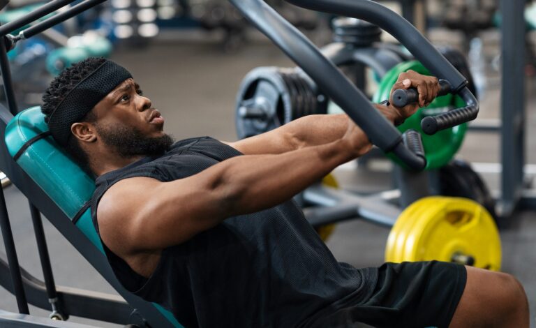 3 horas de musculação por semana podem te fazer viver 8 anos a mais