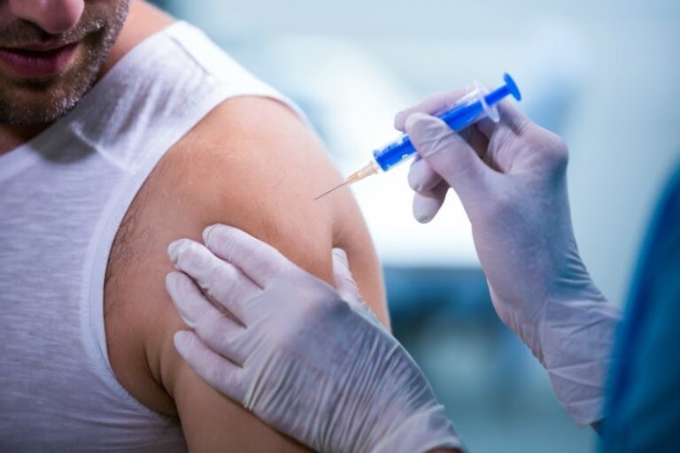 O SUS agora vai ofecerer testosterona para homens com deficiência hormonal
