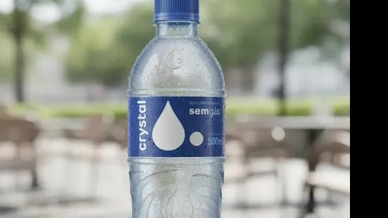 Anvisa manda recolher lote de água mineral Crystal por riscos à saúde