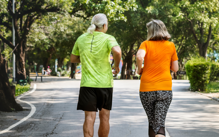 Caminhada é o exercício mais simples para manter o cérebro jovem na terceira idade
