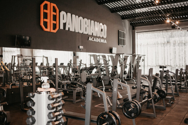 Panobianco pelo segundo mês seguido abre mais academias que a Smart Fit