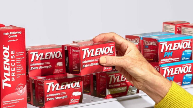De acordo com novo estudo não existe ligação entre Tylenol na gravidez e autismo