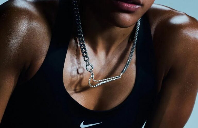 Nike transforma a medalha da After Dark Tour em acessório para usar todo dia